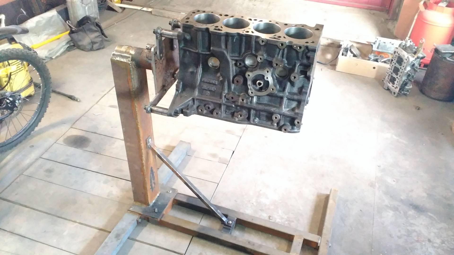 Создаем условия для ремонта двигателя своими руками — auto-self.ru