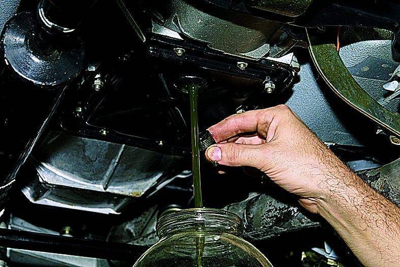 Какое масло заливать на зиму в двигатель автомобиля ваз классика