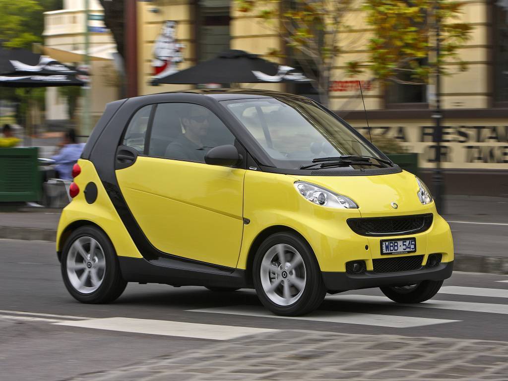 Автомобиль Smart City Cabrio и Coupe
