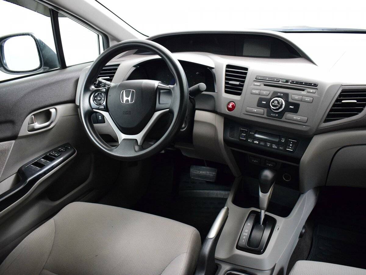 Обзор седана Honda Civic 9-го поколения (рестайлинговый вариант)