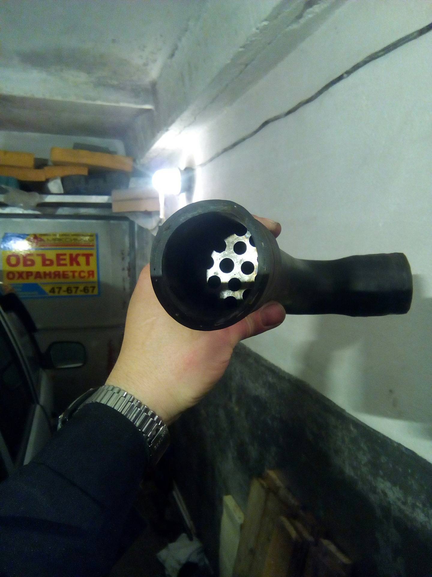 Аварийный слив топлива — откачка бензина, дизеля из бензобака с выездом в москве