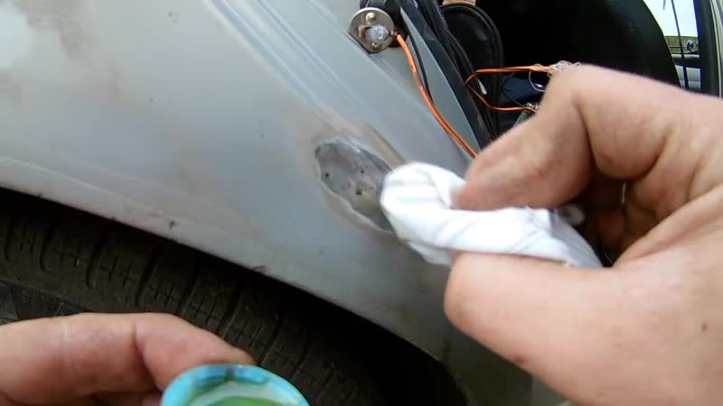 Как убрать ржавчину и чем удалить жучки с кузова авто самостоятельно