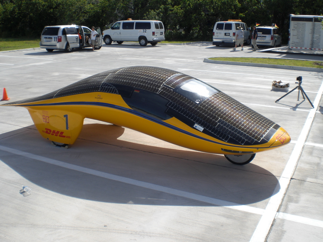 Первый автомобиль с солнечными батареями. — д̅у̅х̅о̅в̅н̅о̅е̅ р̅а̅з̅в̅и̅т̅и̅е̅???? (aлексей петровский) — newsland