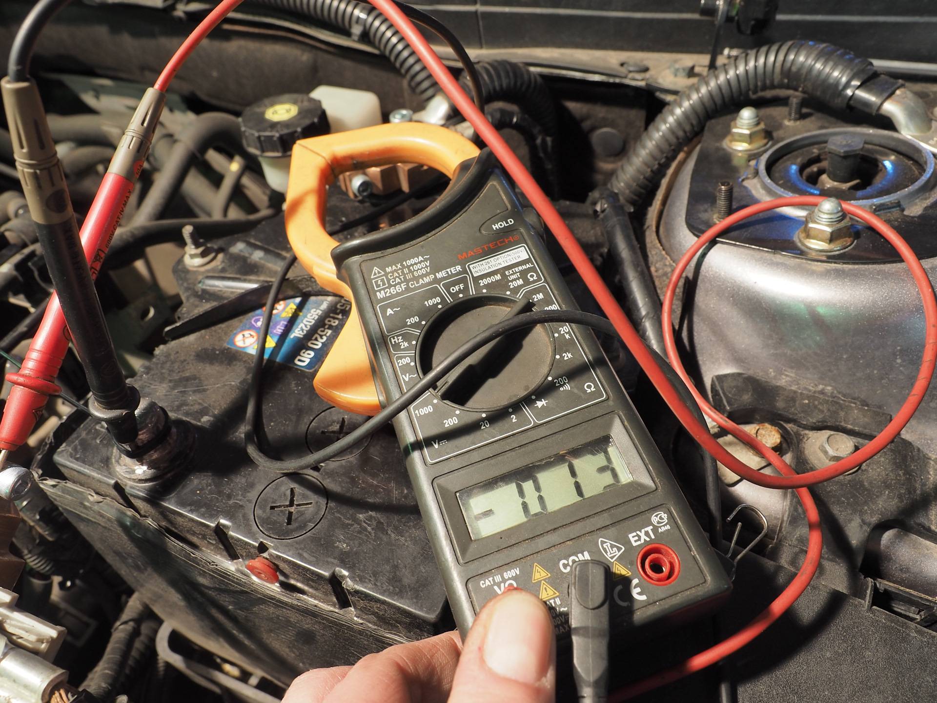 5 причин утечки тока в автомобиле и способы их обнаружения