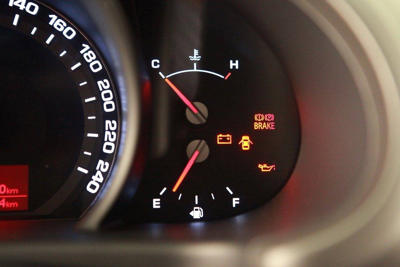 Нужно ли прогревать инжекторный двигатель на машине зимой и как правильно это делать?