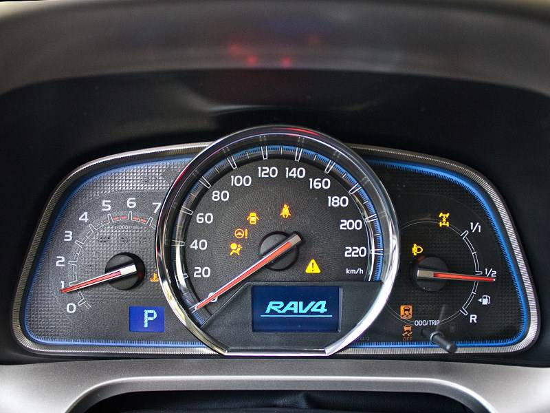 Toyota rav4 горит восклицательный знак • autointerline.ru