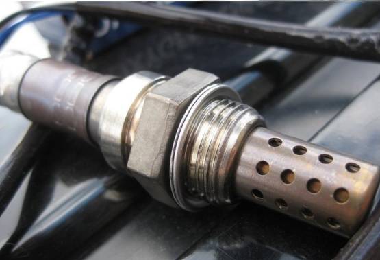 Кислородный датчик (лямбда-зонд): как влияет на расход топлива и разгон автомобиля