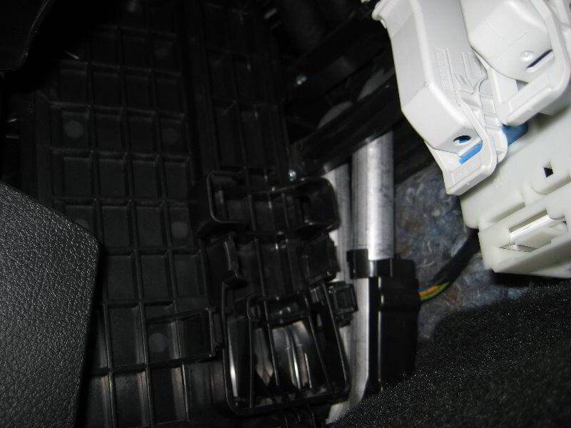 Салонный фильтр на форд фокус 3 где находится – замена салонного фильтра форд фокус 3 своими руками: видео