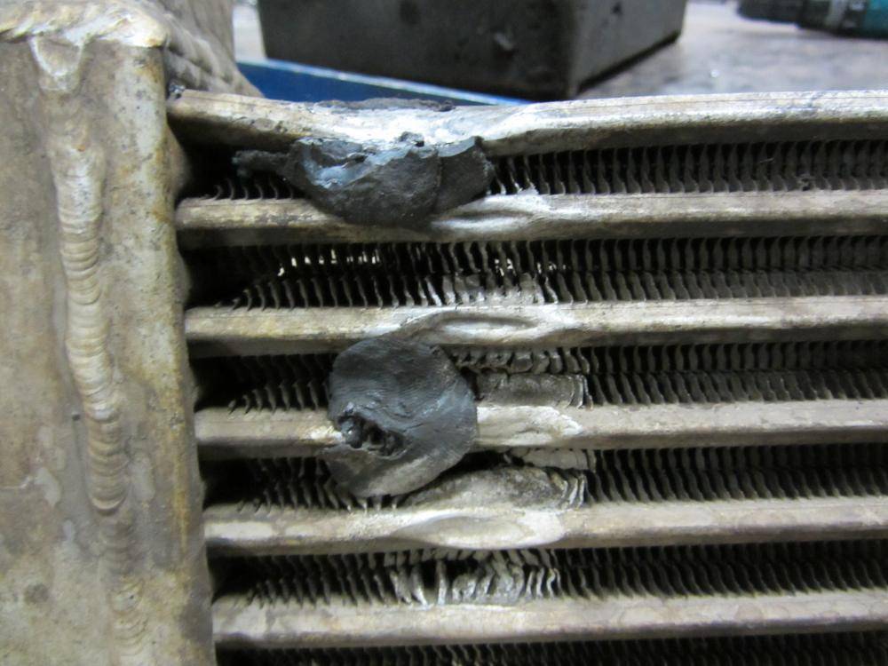 Ремонт радиатора автомобиля при помощи пайки, аргонодуговой и холодной сварки