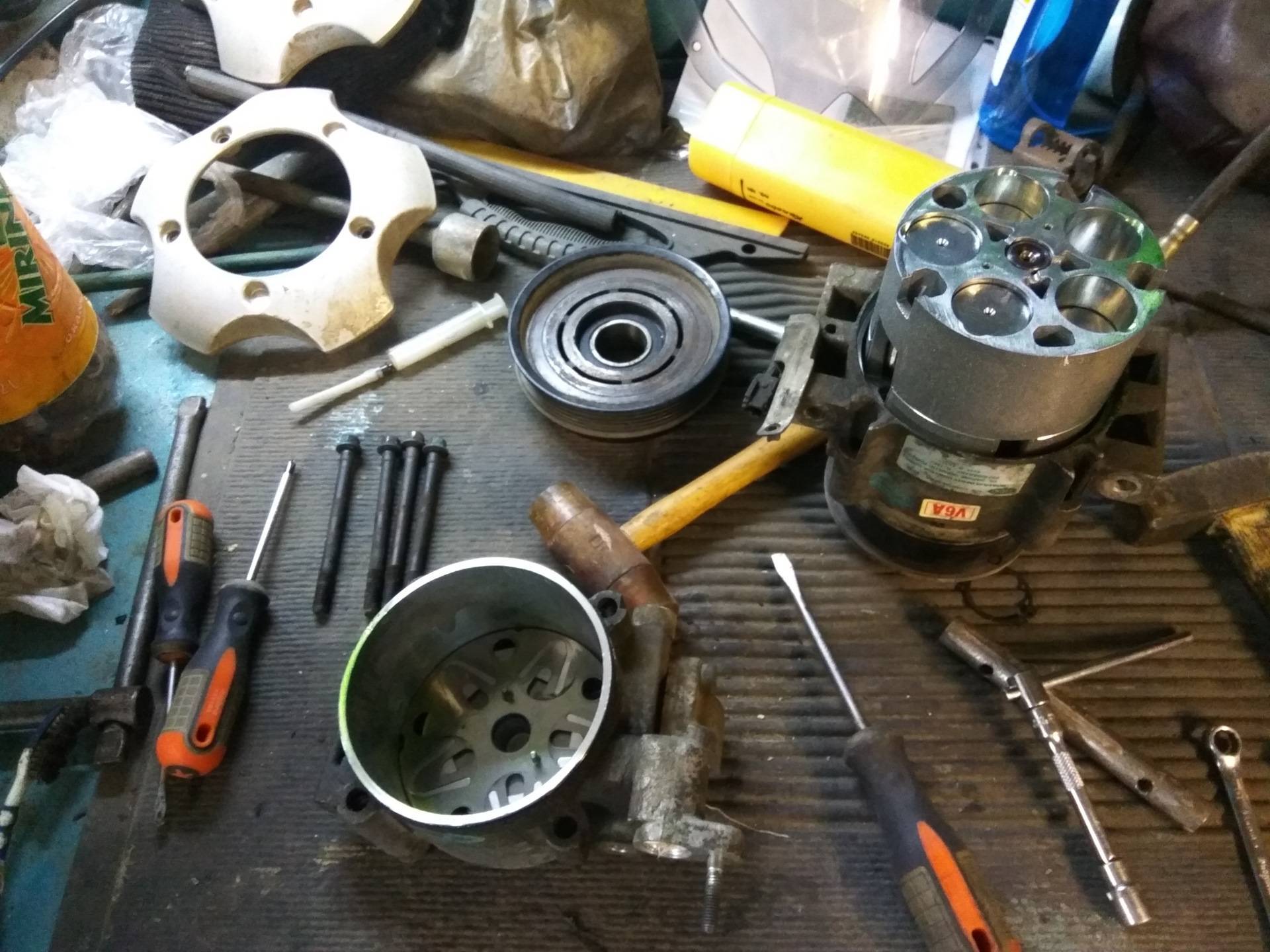 Устройство автомобильного компрессора для подкачки шин и его ремонт своими руками