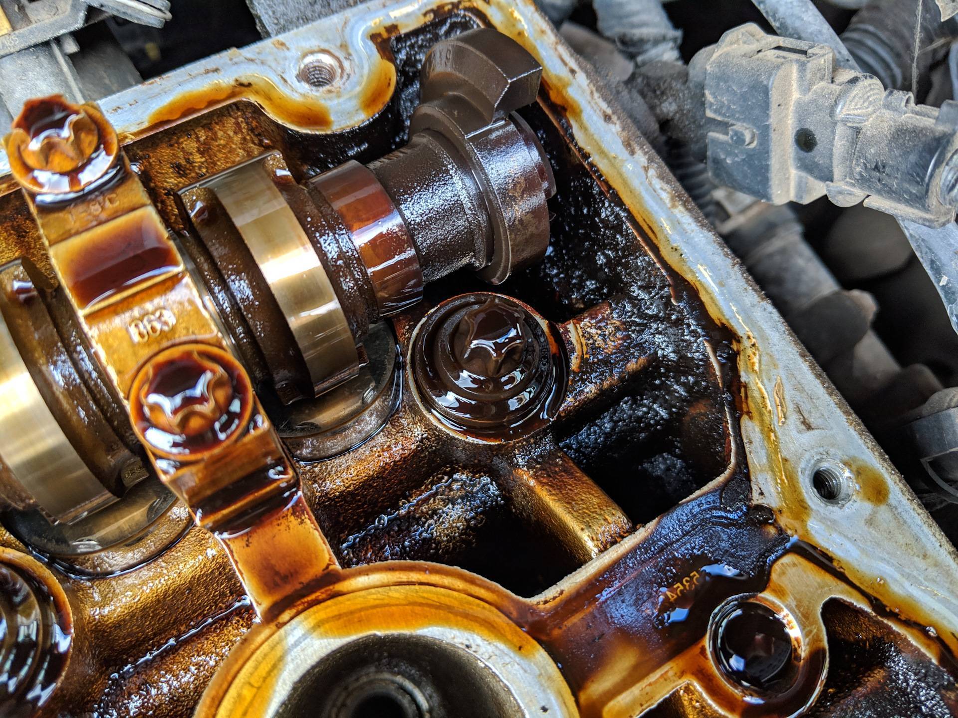 Промывка двигателя соляркой — старый способ очистки мотора