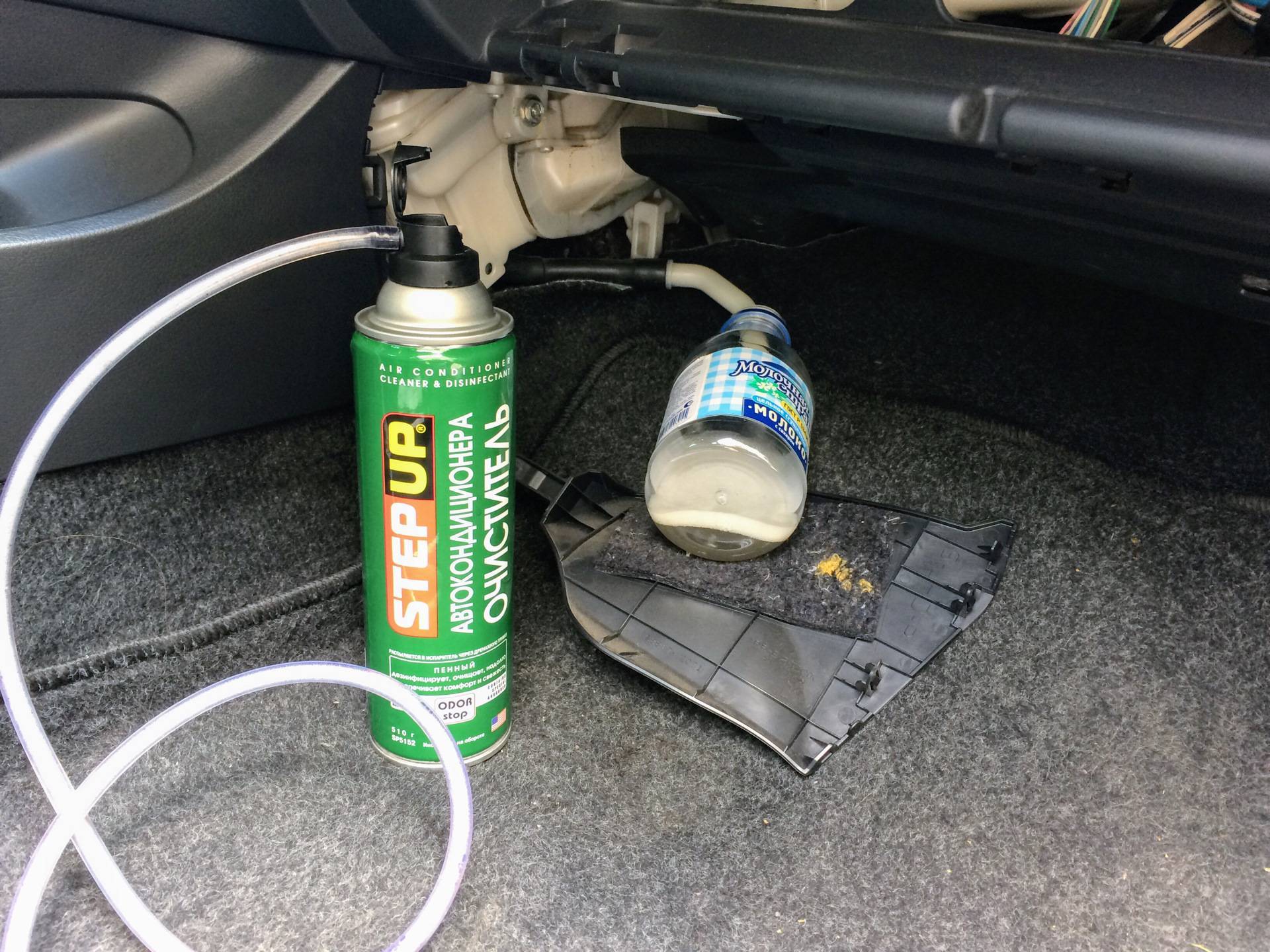 Как самому почистить кондиционер в автомобиле