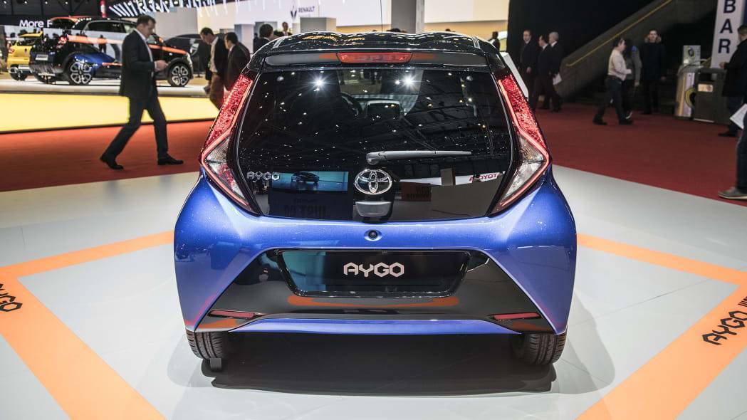 Toyota представила кросс-хэтчбек aygo x
