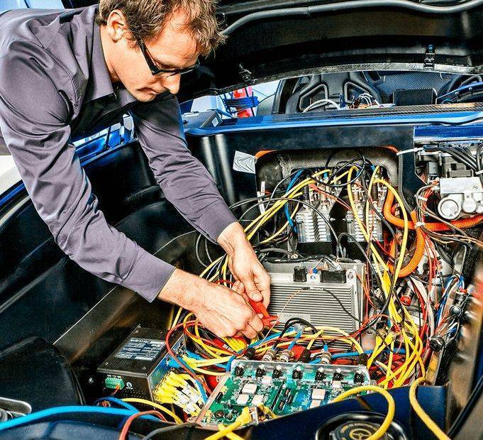Электрика автомобиля: краткое обучение для автолюбителя