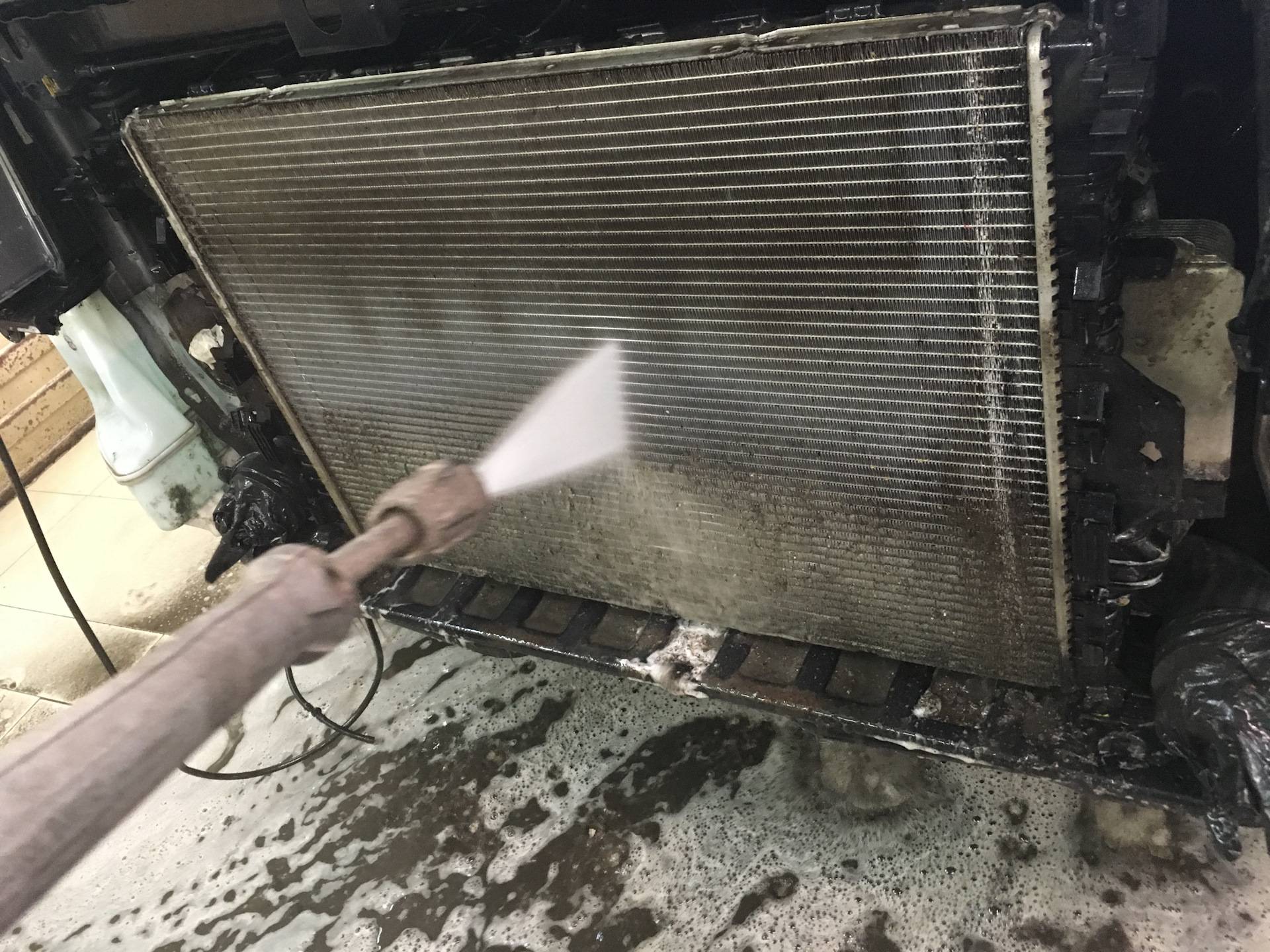 Kühlung или как промыть радиатор охлаждения двигателя не снимая его с авто | autostadt.su
