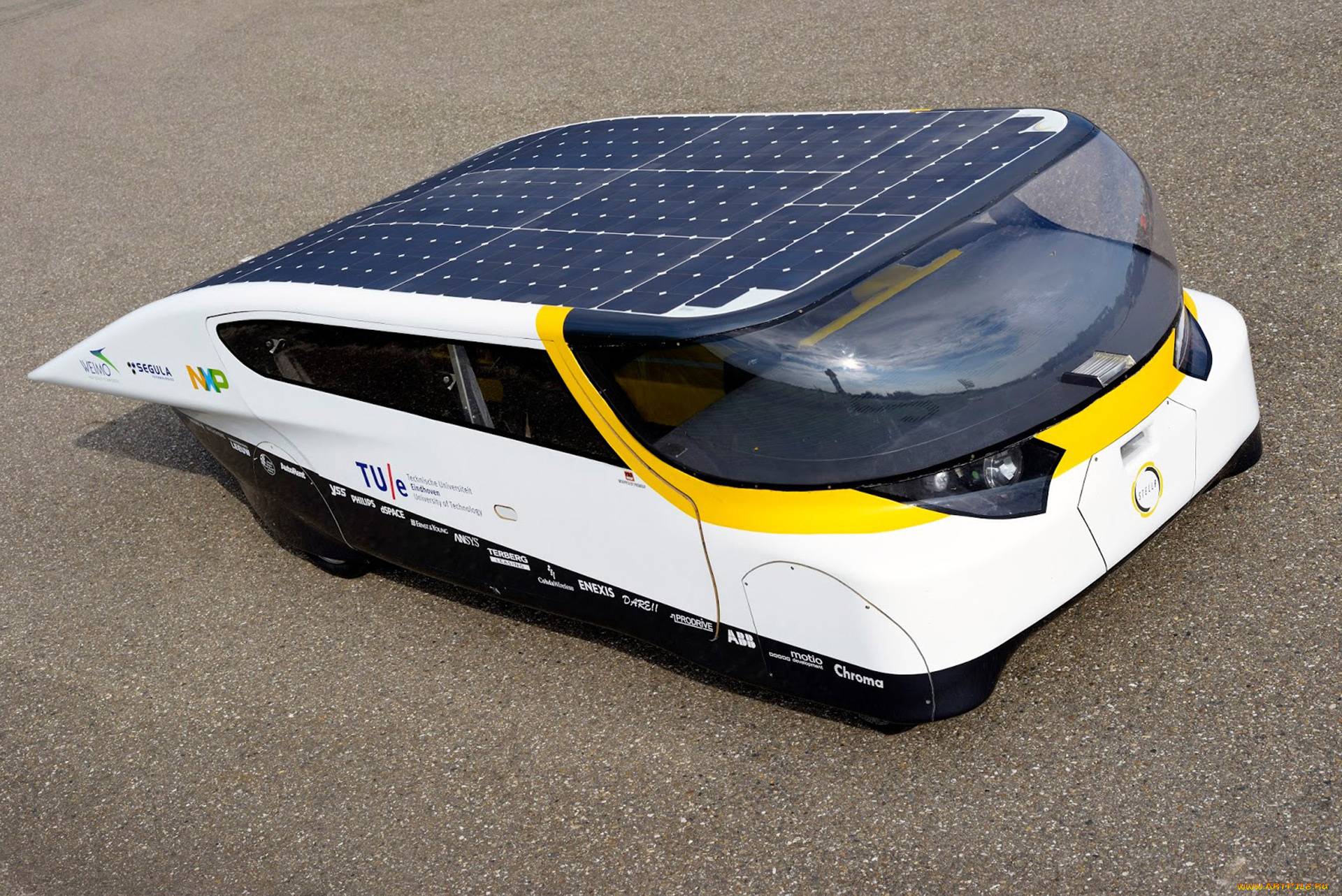 Lightyear one 2019: первый автомобиль на солнечных батареях